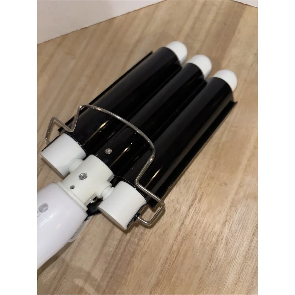 Alure Triple Barrel Hair Waver 1in Ceramic AT102W Black/White Digital Curling